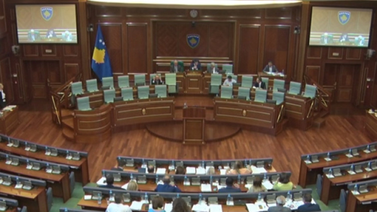 Formirana vojska Kosova: Poslanici uz aplauz usvojili zakone