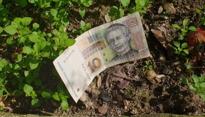 Evo šta znači kada pronađete novac na zemlji