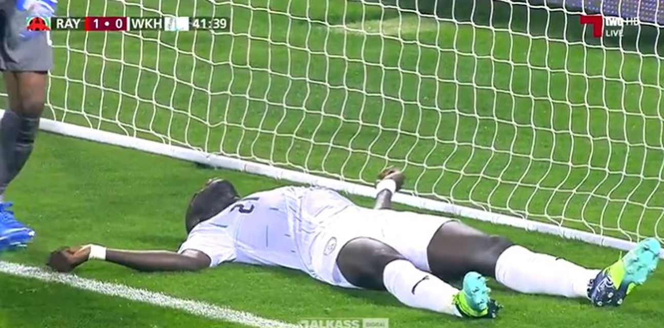 VIDEO: Po ko zna koji put strašne scene usred utakmice! Nogometaš Coulibaly je iznenada kolabirao na terenu!!!
