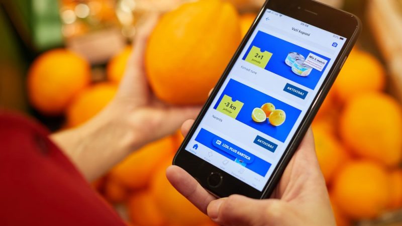 Prodavnice u Srbiji već su uvele QR kodove i digitalne karte za kupce!