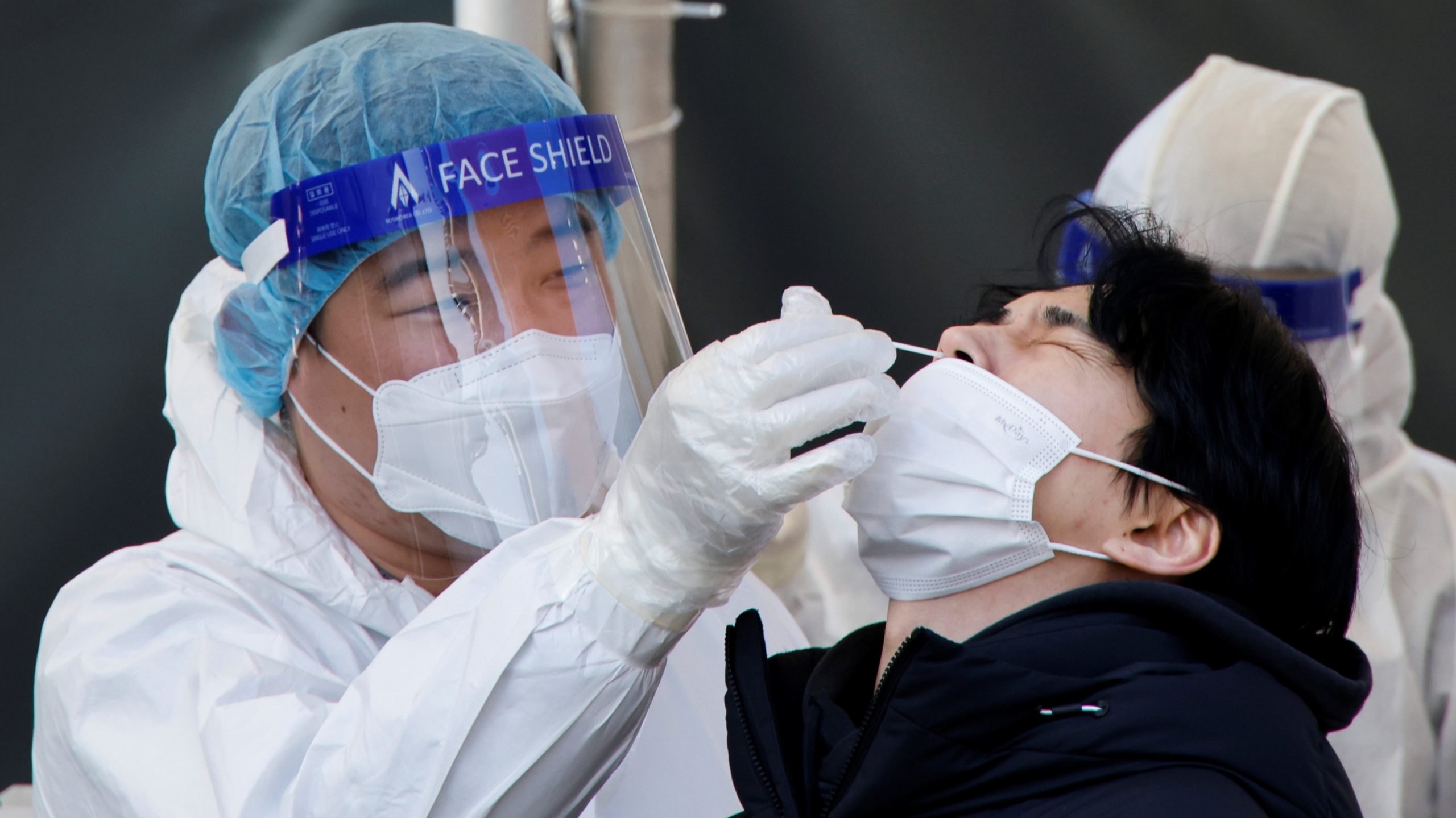 Ako vakcine protiv KOVID-a stvarno djeluju, kako je 400.000 uglavnom ubodenih Južnokorejanaca odjednom bilo pozitivno u jednom danu