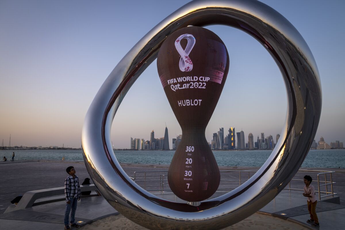 SLUČAJNOST? Troje novinara IZNENADA umrlo na Svjetskom prvenstvu u Kataru