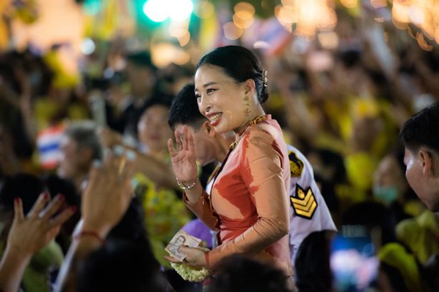 VAKCINA JE SIGURNA I EFIKASNA?  Tajlandska princeza hitno je prebačena u bolnicu zbog srčanih problema