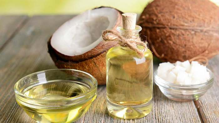 Na ovaj način kokosovo ulje može da vam očisti kožu od bubuljica
